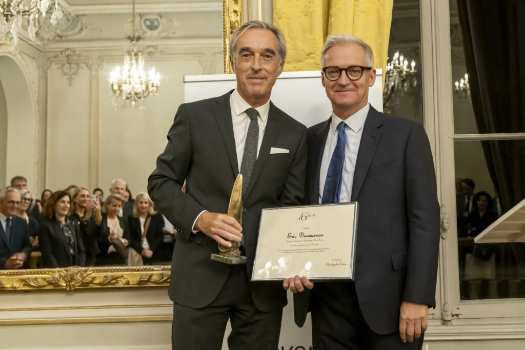 Le Prix du Cercle d’Oc 2025 a été attribué à Eric DUCOURNAU lors de la Fête Annuelle qui s’est déroulée au Palais Niel, le 16 octobre 2025.